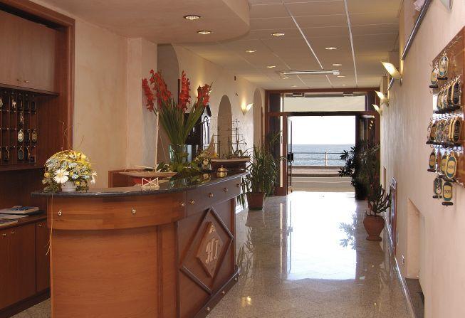 Hotel Ideale Варацце Экстерьер фото